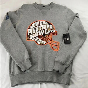 NWT New ERA Sweatshirt Gray Helmet Graphic Crewneck Size Small